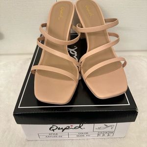 Qupid Kaylee Strappy Sandals - NIB - Size 10
